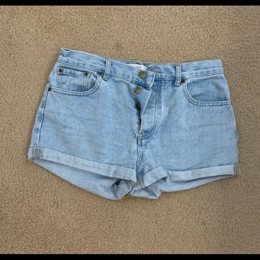 Light jean shorts